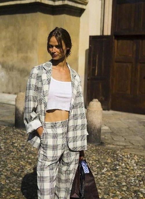 黑白千鸟格西装明星