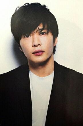 日本男明星的长相,揭秘日本男明星的独特长相之谜