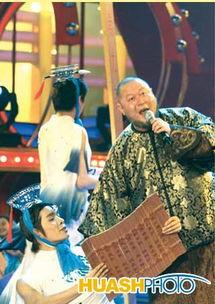 泰国明星回家乡过年,跨国星辉照亮家乡温馨时刻